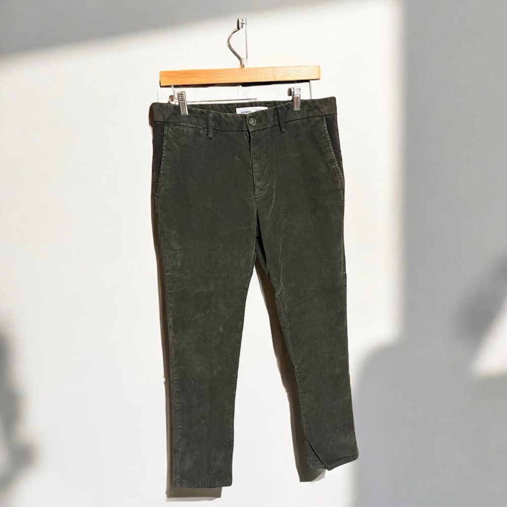 Old Navy Men’s Ultimate Slim Dark Olive Green Corduroy Pants Size 32x32